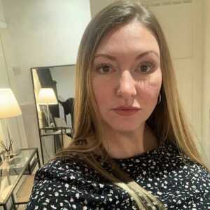 Female,  40 Sutton, Uk