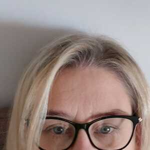 Female,  44 Falkirk, Uk