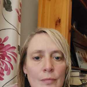 Female,  53 Dundee, Uk